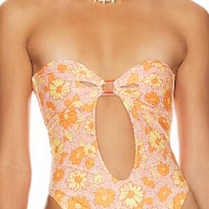 CAMILA COELHO BIKINI